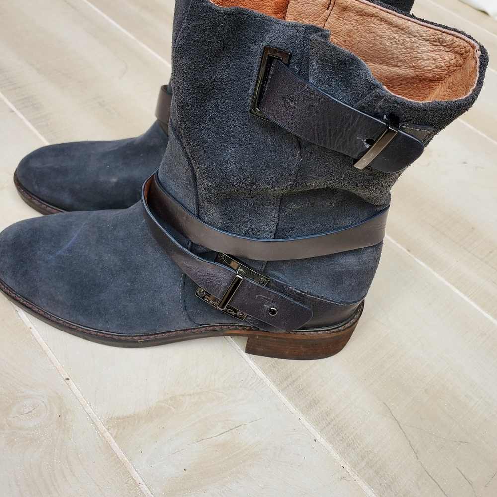 Louise et Cie Valencia Black Ankle Boots - Picture 5 of 9